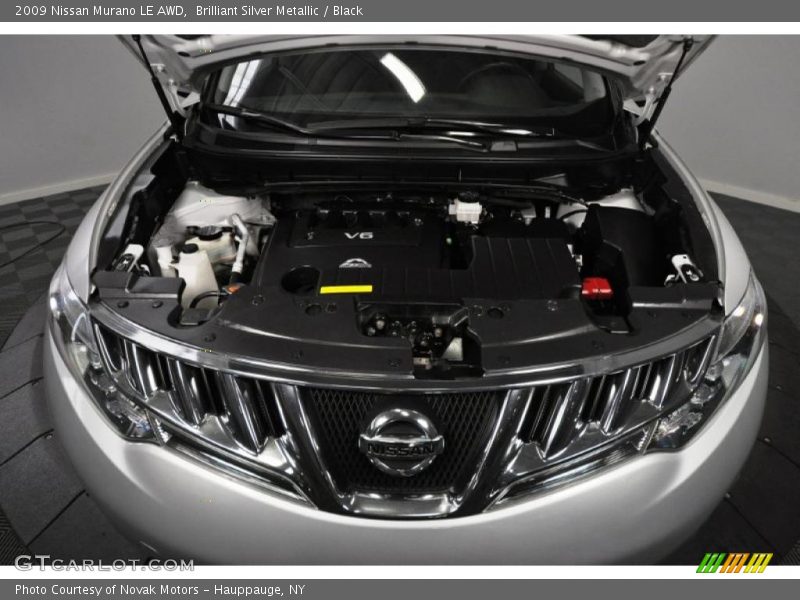 Brilliant Silver Metallic / Black 2009 Nissan Murano LE AWD