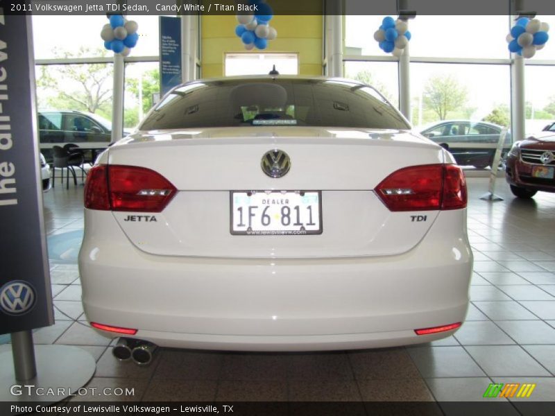 Candy White / Titan Black 2011 Volkswagen Jetta TDI Sedan