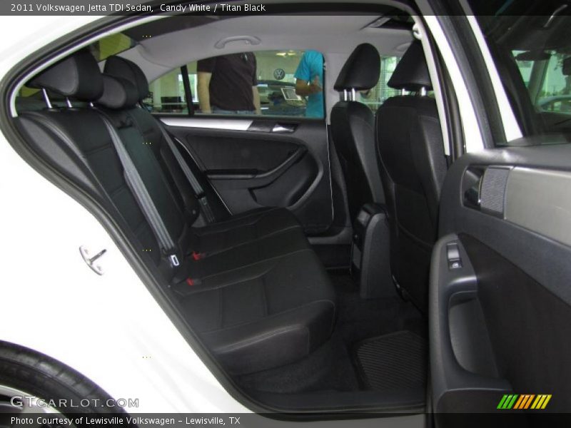 Candy White / Titan Black 2011 Volkswagen Jetta TDI Sedan