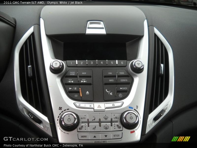 Olympic White / Jet Black 2011 GMC Terrain SLT AWD