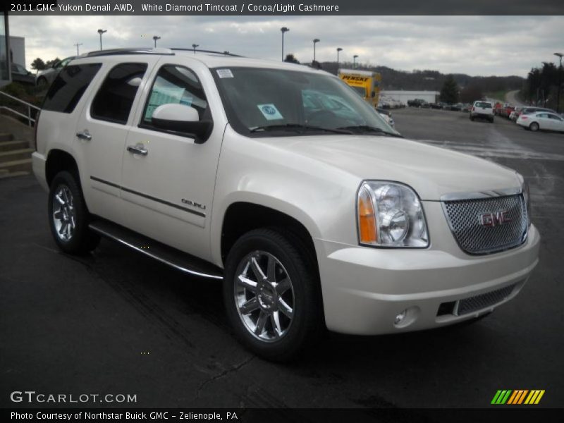 White Diamond Tintcoat / Cocoa/Light Cashmere 2011 GMC Yukon Denali AWD