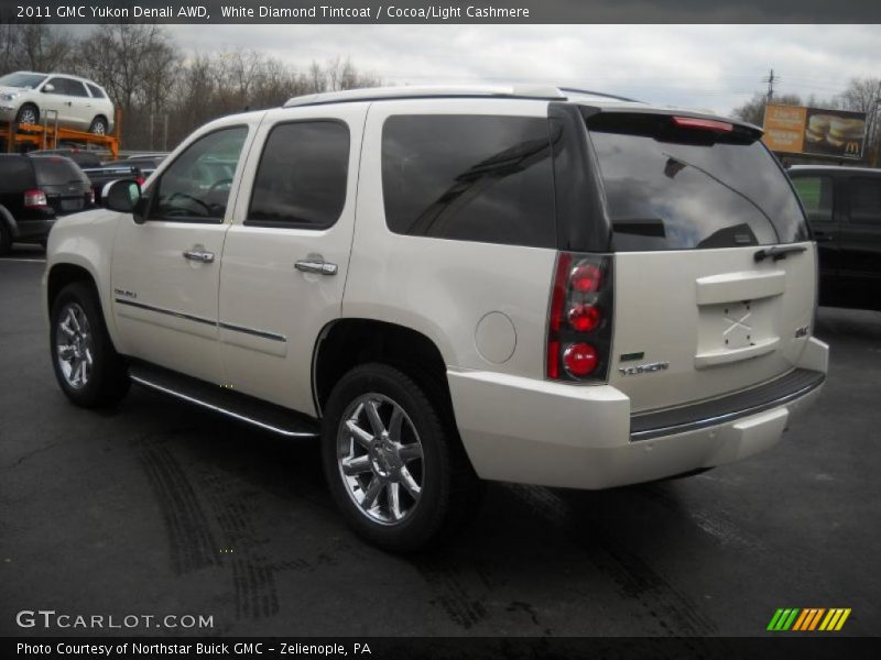 White Diamond Tintcoat / Cocoa/Light Cashmere 2011 GMC Yukon Denali AWD