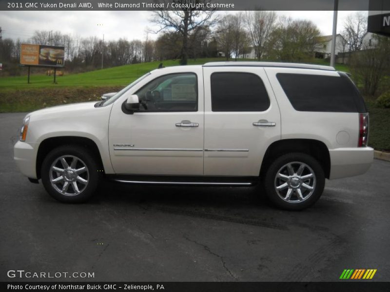 White Diamond Tintcoat / Cocoa/Light Cashmere 2011 GMC Yukon Denali AWD