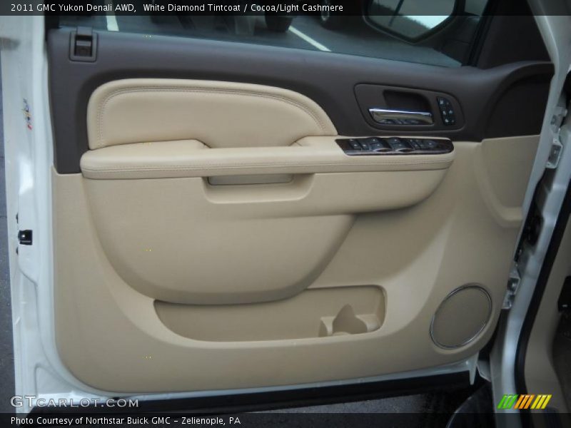White Diamond Tintcoat / Cocoa/Light Cashmere 2011 GMC Yukon Denali AWD