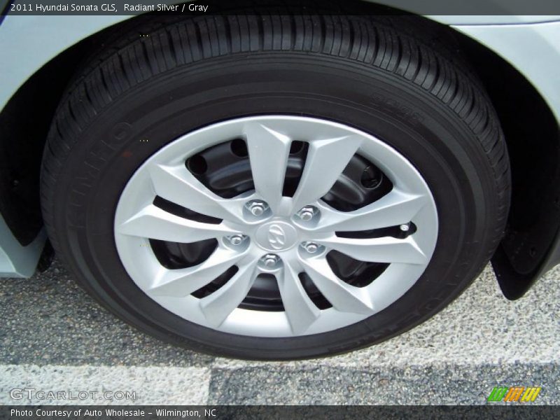 Radiant Silver / Gray 2011 Hyundai Sonata GLS
