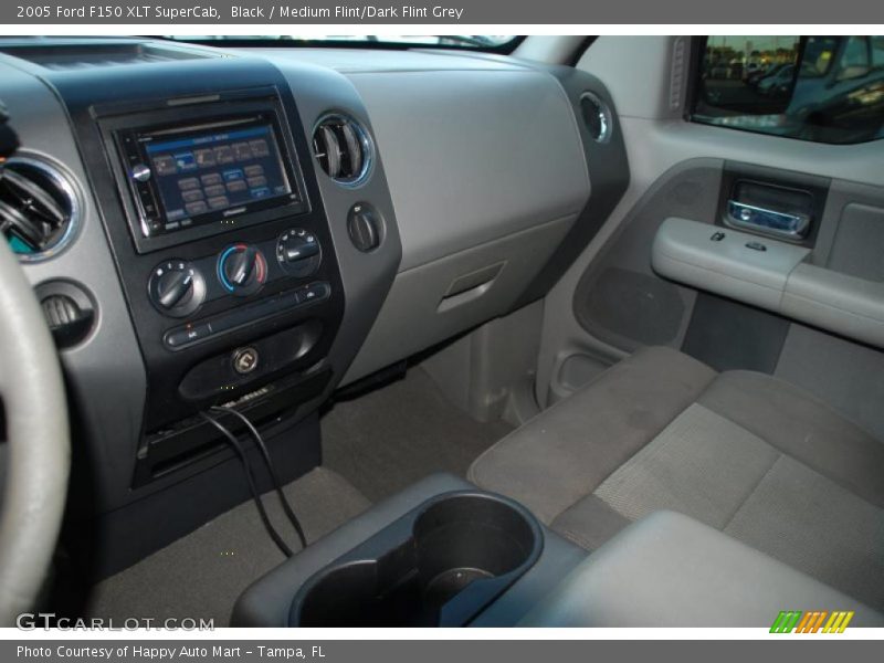 Black / Medium Flint/Dark Flint Grey 2005 Ford F150 XLT SuperCab