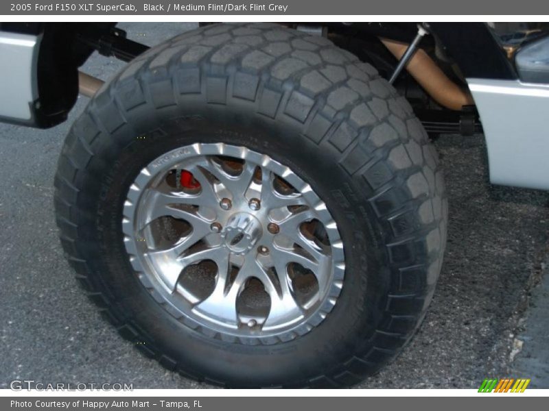 Black / Medium Flint/Dark Flint Grey 2005 Ford F150 XLT SuperCab