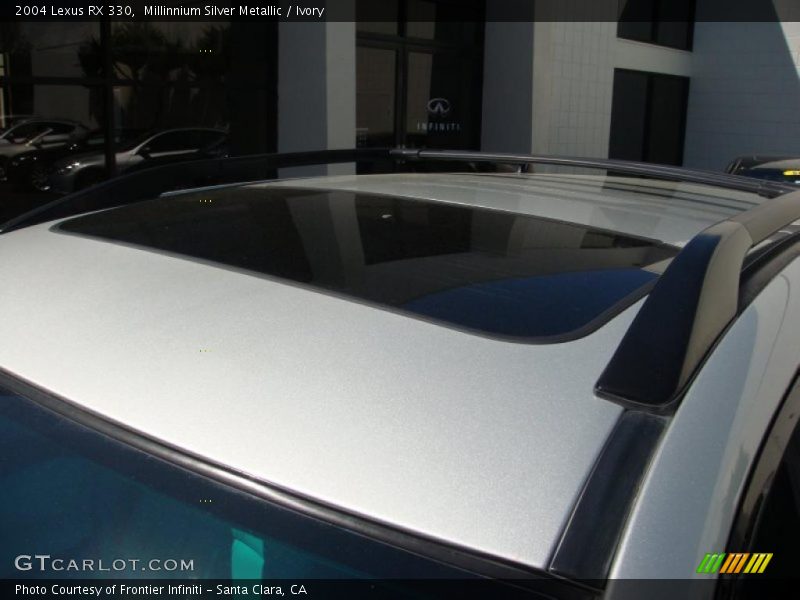 Millinnium Silver Metallic / Ivory 2004 Lexus RX 330