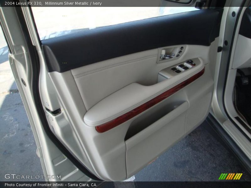 Millinnium Silver Metallic / Ivory 2004 Lexus RX 330