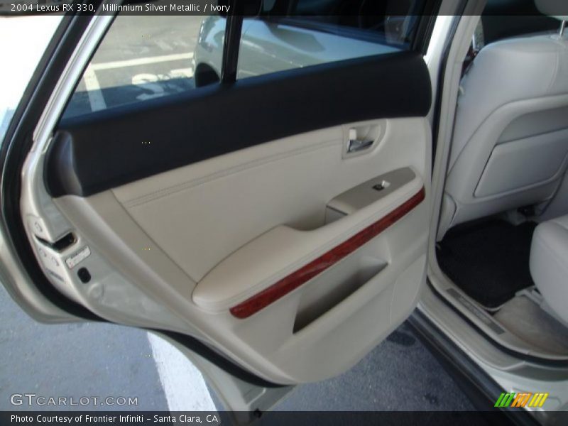 Millinnium Silver Metallic / Ivory 2004 Lexus RX 330