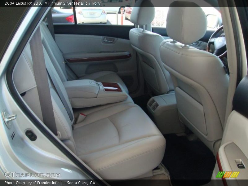 Millinnium Silver Metallic / Ivory 2004 Lexus RX 330