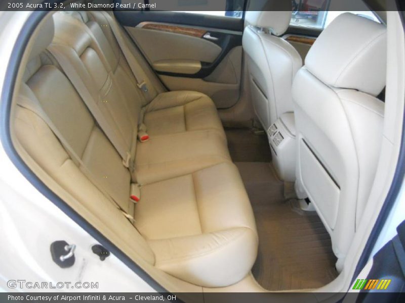 White Diamond Pearl / Camel 2005 Acura TL 3.2