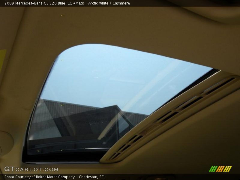 Arctic White / Cashmere 2009 Mercedes-Benz GL 320 BlueTEC 4Matic