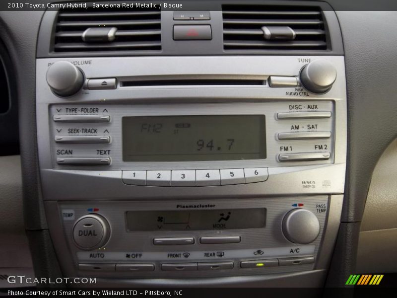 Controls of 2010 Camry Hybrid
