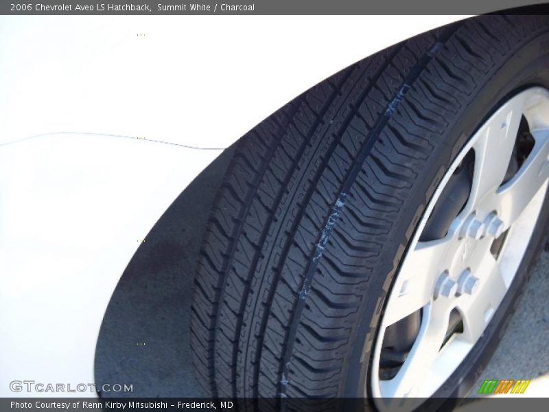 Summit White / Charcoal 2006 Chevrolet Aveo LS Hatchback