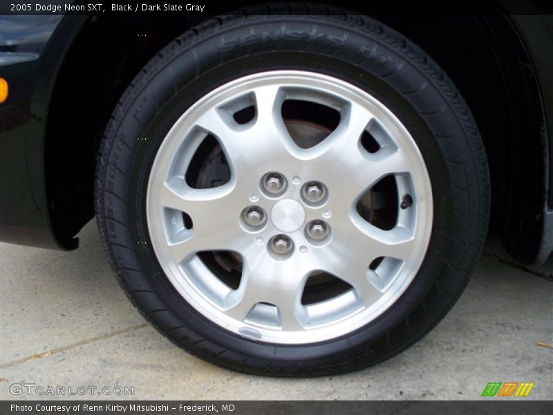 Black / Dark Slate Gray 2005 Dodge Neon SXT