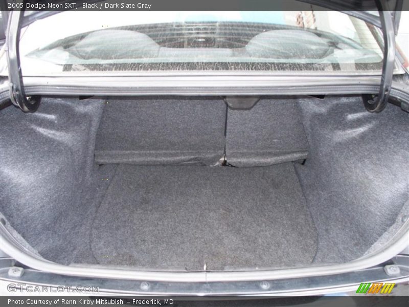 Black / Dark Slate Gray 2005 Dodge Neon SXT