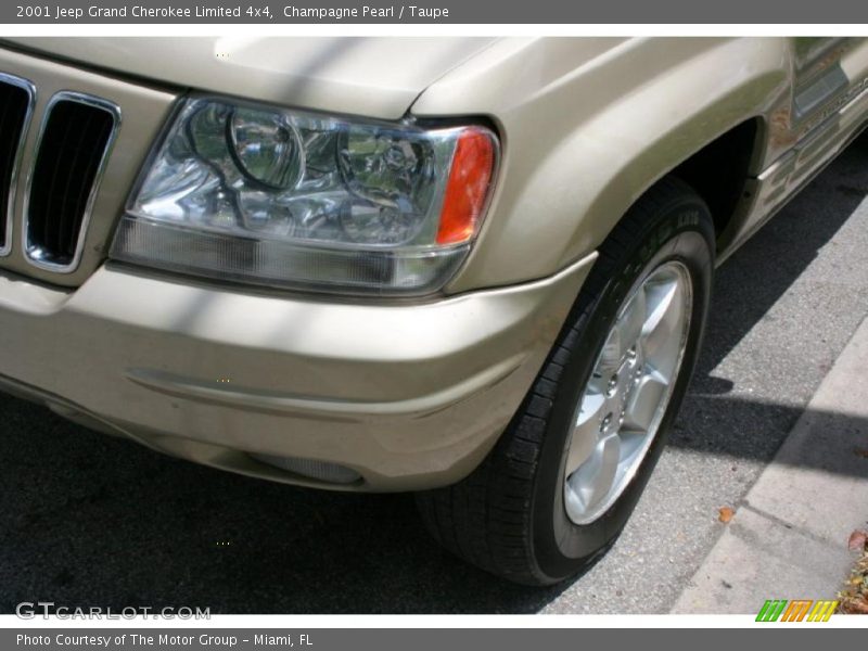 Champagne Pearl / Taupe 2001 Jeep Grand Cherokee Limited 4x4
