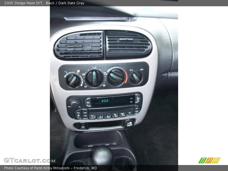 Black / Dark Slate Gray 2005 Dodge Neon SXT