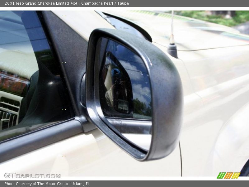 Champagne Pearl / Taupe 2001 Jeep Grand Cherokee Limited 4x4