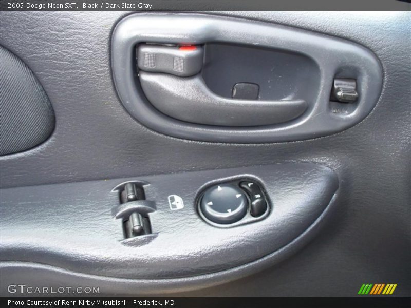 Black / Dark Slate Gray 2005 Dodge Neon SXT