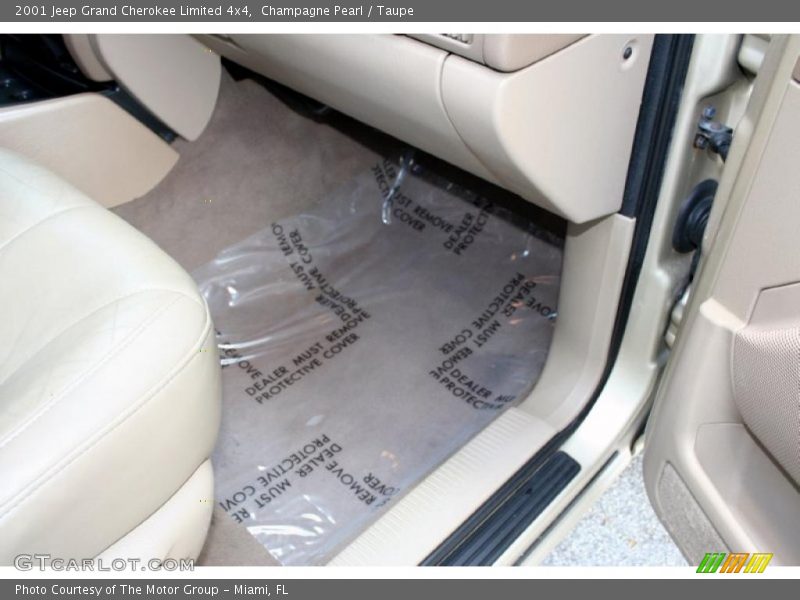 Champagne Pearl / Taupe 2001 Jeep Grand Cherokee Limited 4x4