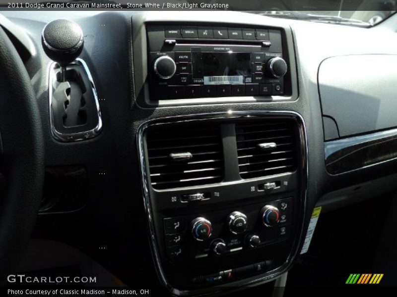 Stone White / Black/Light Graystone 2011 Dodge Grand Caravan Mainstreet