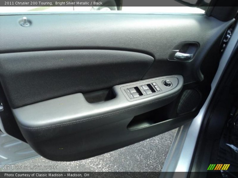 Bright Silver Metallic / Black 2011 Chrysler 200 Touring