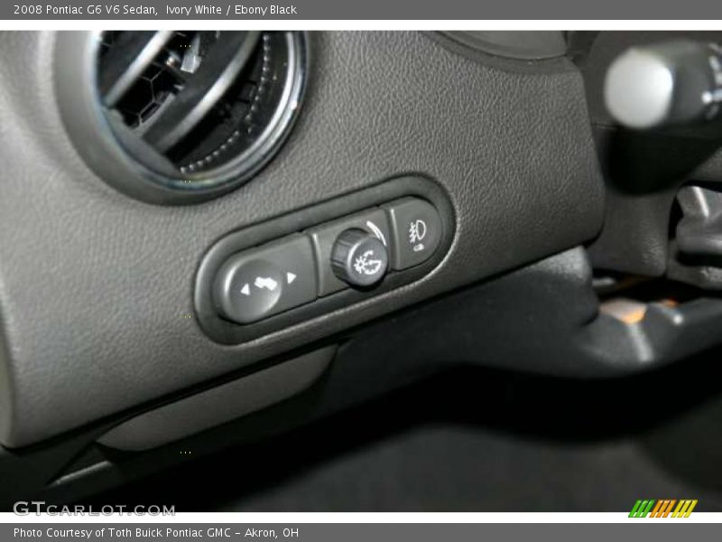 Ivory White / Ebony Black 2008 Pontiac G6 V6 Sedan