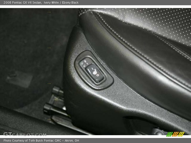 Ivory White / Ebony Black 2008 Pontiac G6 V6 Sedan