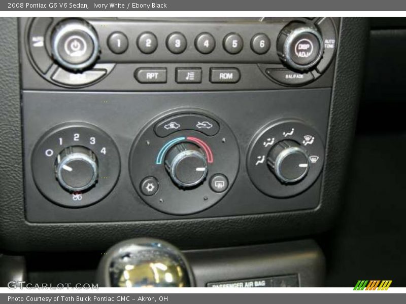 Ivory White / Ebony Black 2008 Pontiac G6 V6 Sedan