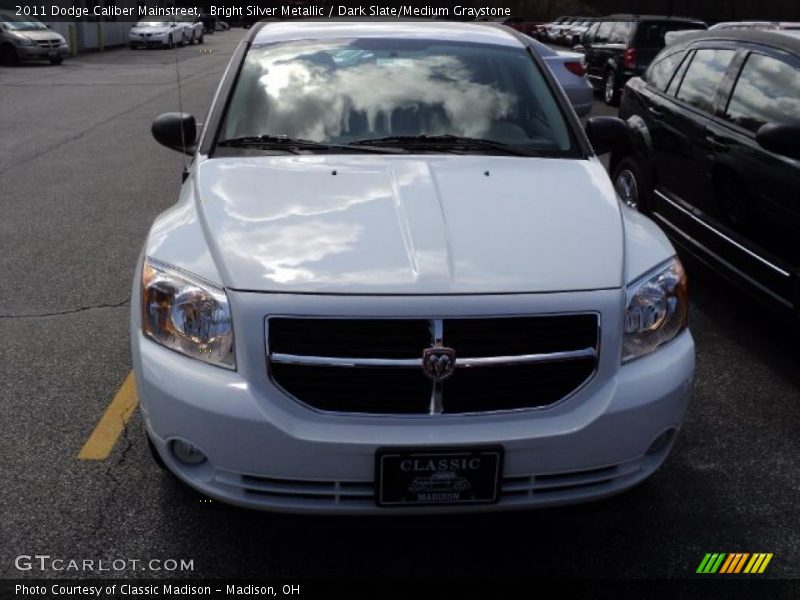 Bright Silver Metallic / Dark Slate/Medium Graystone 2011 Dodge Caliber Mainstreet