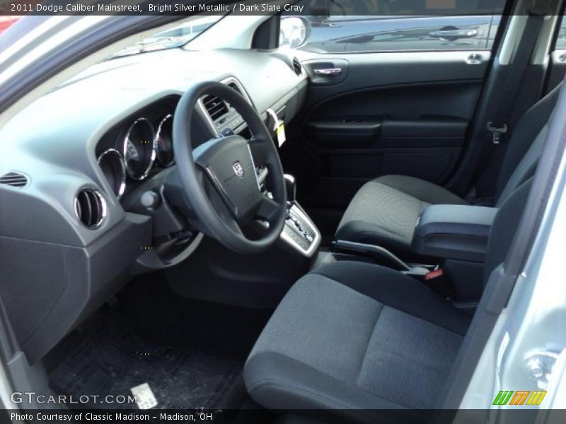 Bright Silver Metallic / Dark Slate Gray 2011 Dodge Caliber Mainstreet