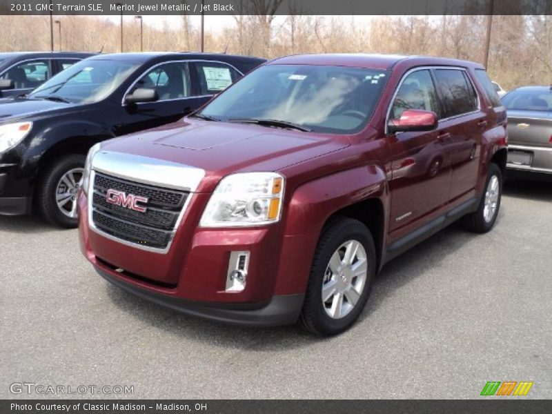 Merlot Jewel Metallic / Jet Black 2011 GMC Terrain SLE