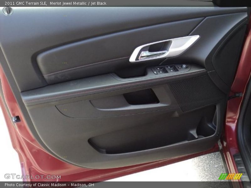 Merlot Jewel Metallic / Jet Black 2011 GMC Terrain SLE