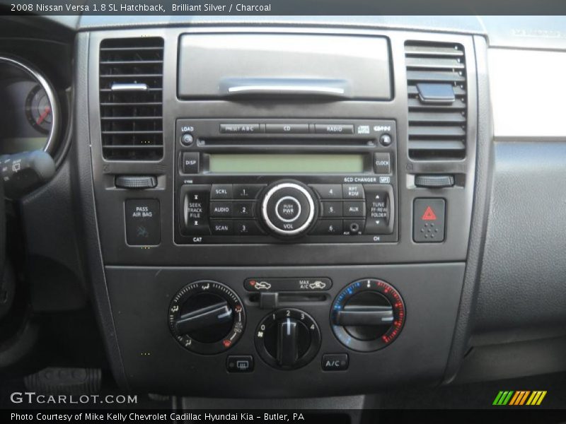 Brilliant Silver / Charcoal 2008 Nissan Versa 1.8 SL Hatchback