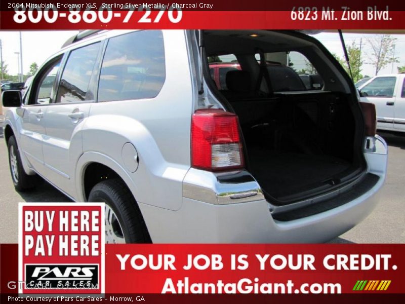 Sterling Silver Metallic / Charcoal Gray 2004 Mitsubishi Endeavor XLS