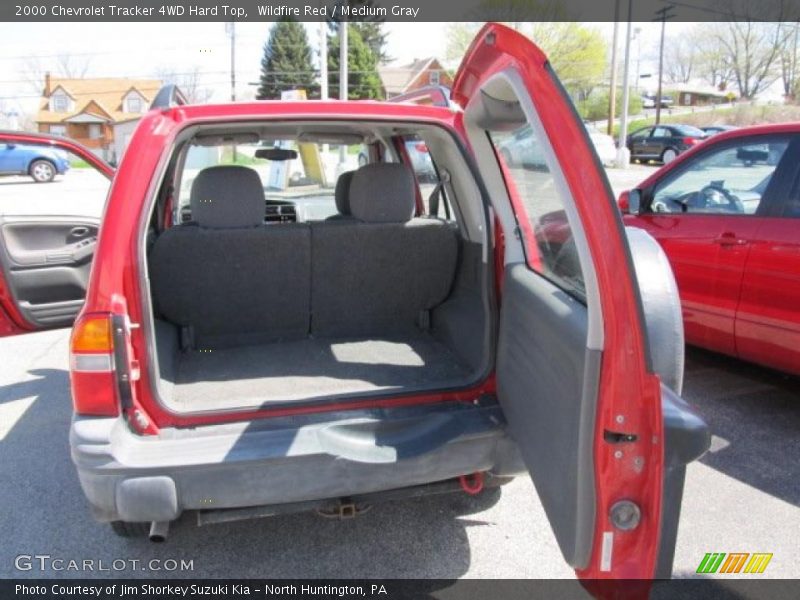  2000 Tracker 4WD Hard Top Trunk