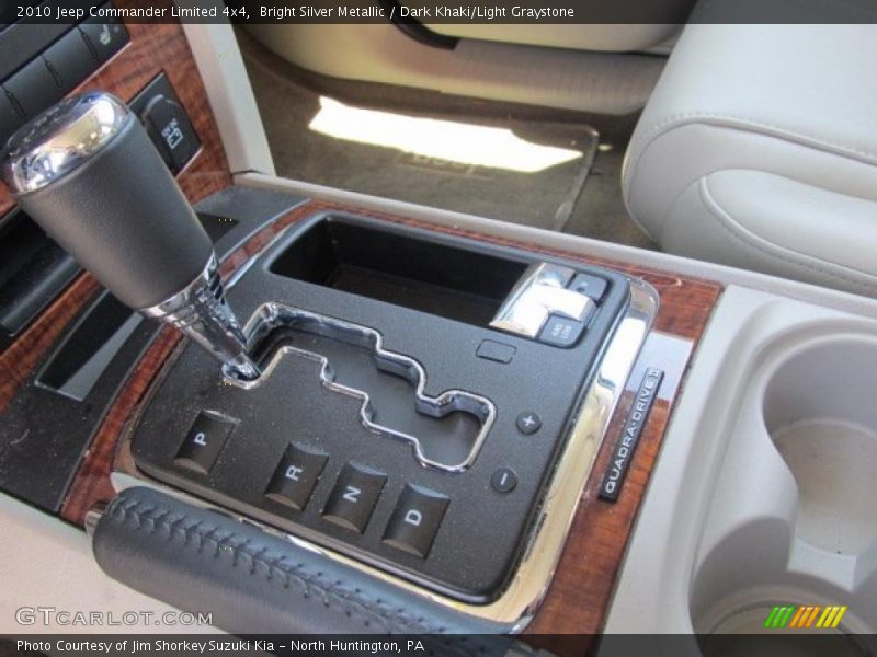 Bright Silver Metallic / Dark Khaki/Light Graystone 2010 Jeep Commander Limited 4x4