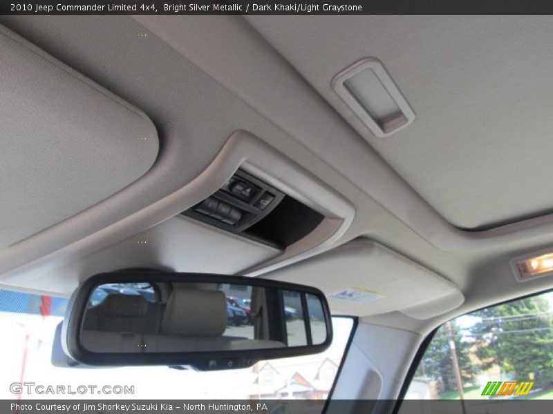 Bright Silver Metallic / Dark Khaki/Light Graystone 2010 Jeep Commander Limited 4x4