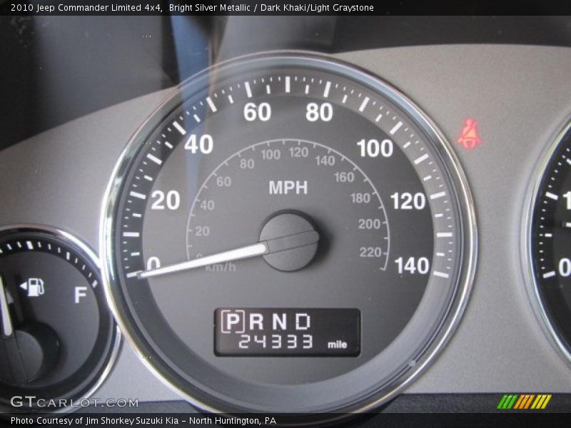 Bright Silver Metallic / Dark Khaki/Light Graystone 2010 Jeep Commander Limited 4x4
