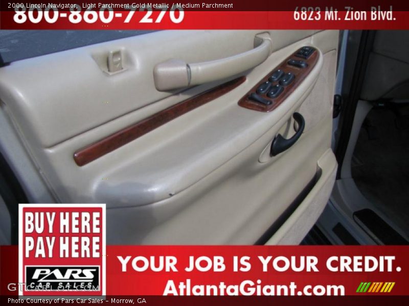 Light Parchment Gold Metallic / Medium Parchment 2000 Lincoln Navigator