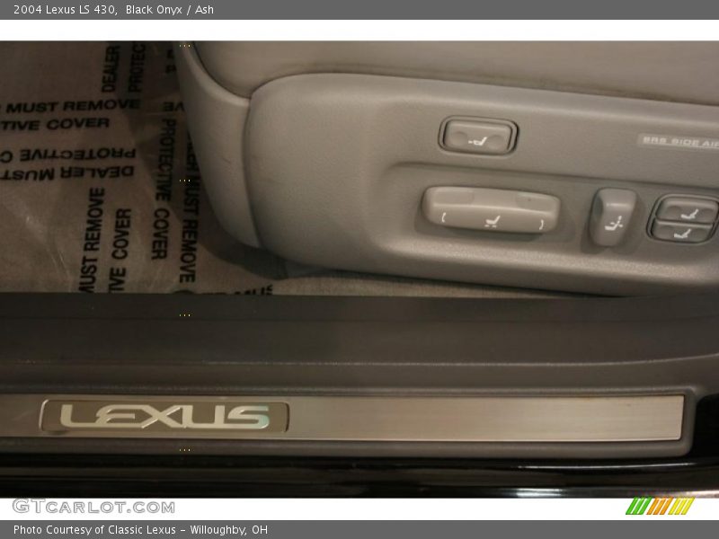 Black Onyx / Ash 2004 Lexus LS 430