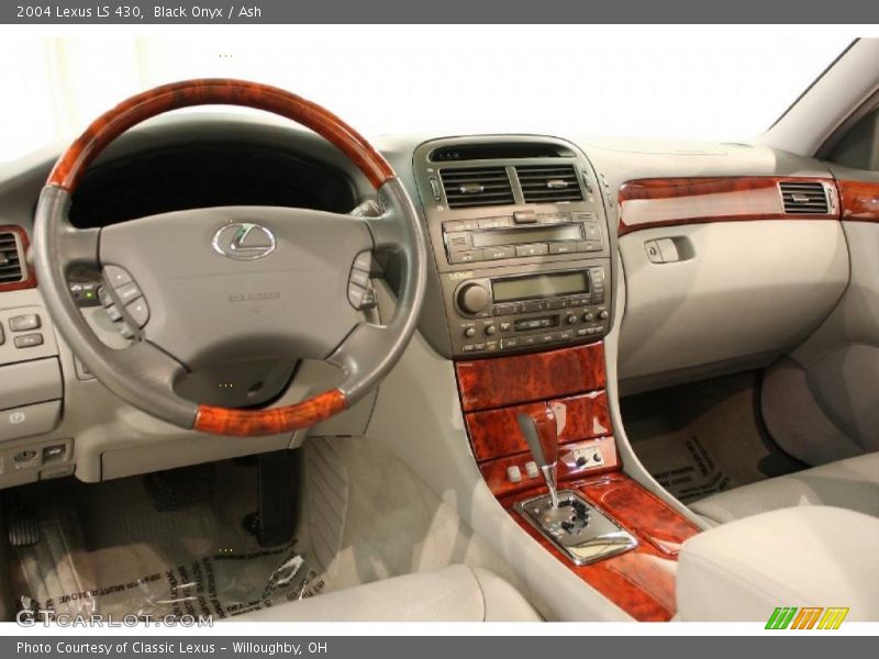 Black Onyx / Ash 2004 Lexus LS 430