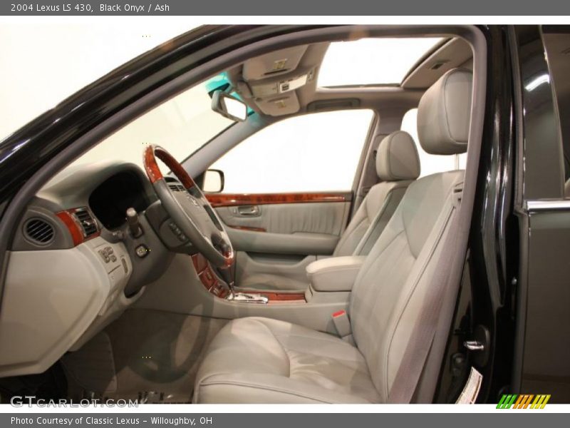 Black Onyx / Ash 2004 Lexus LS 430