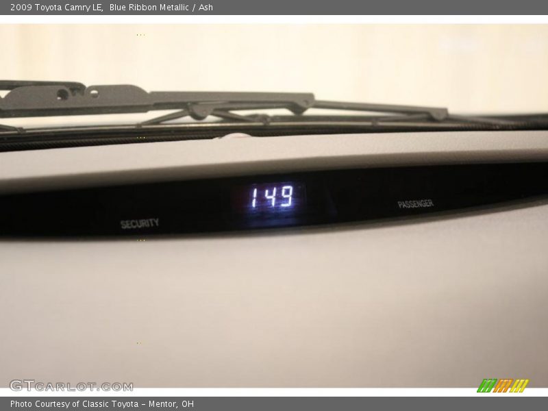 Blue Ribbon Metallic / Ash 2009 Toyota Camry LE