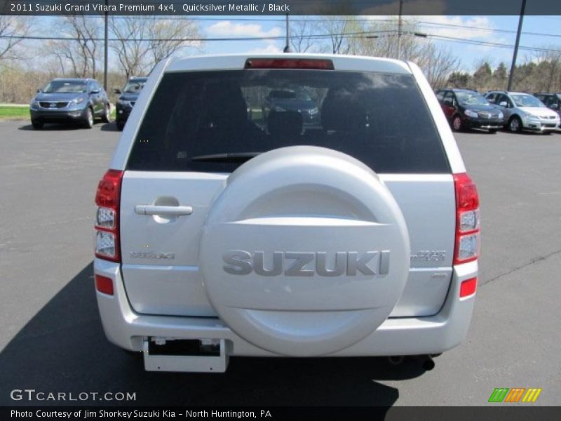 Quicksilver Metallic / Black 2011 Suzuki Grand Vitara Premium 4x4