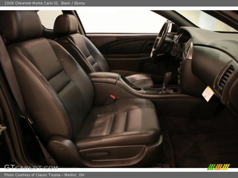  2006 Monte Carlo SS Ebony Interior