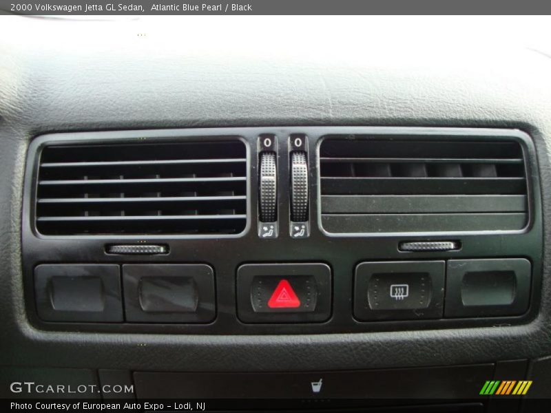Atlantic Blue Pearl / Black 2000 Volkswagen Jetta GL Sedan