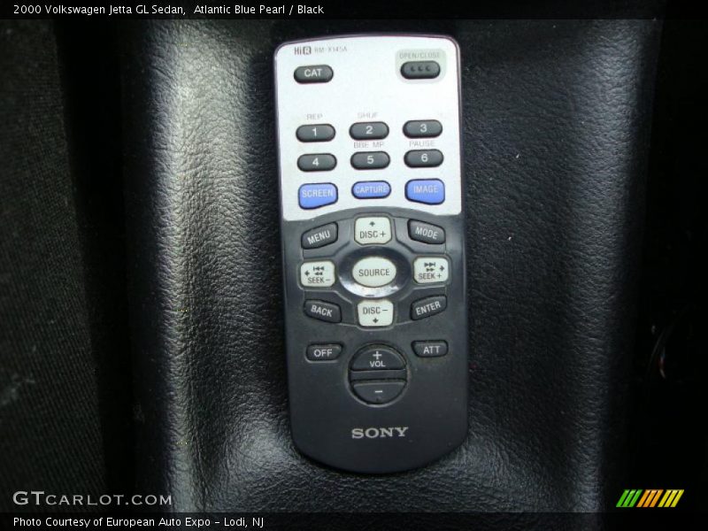 Atlantic Blue Pearl / Black 2000 Volkswagen Jetta GL Sedan